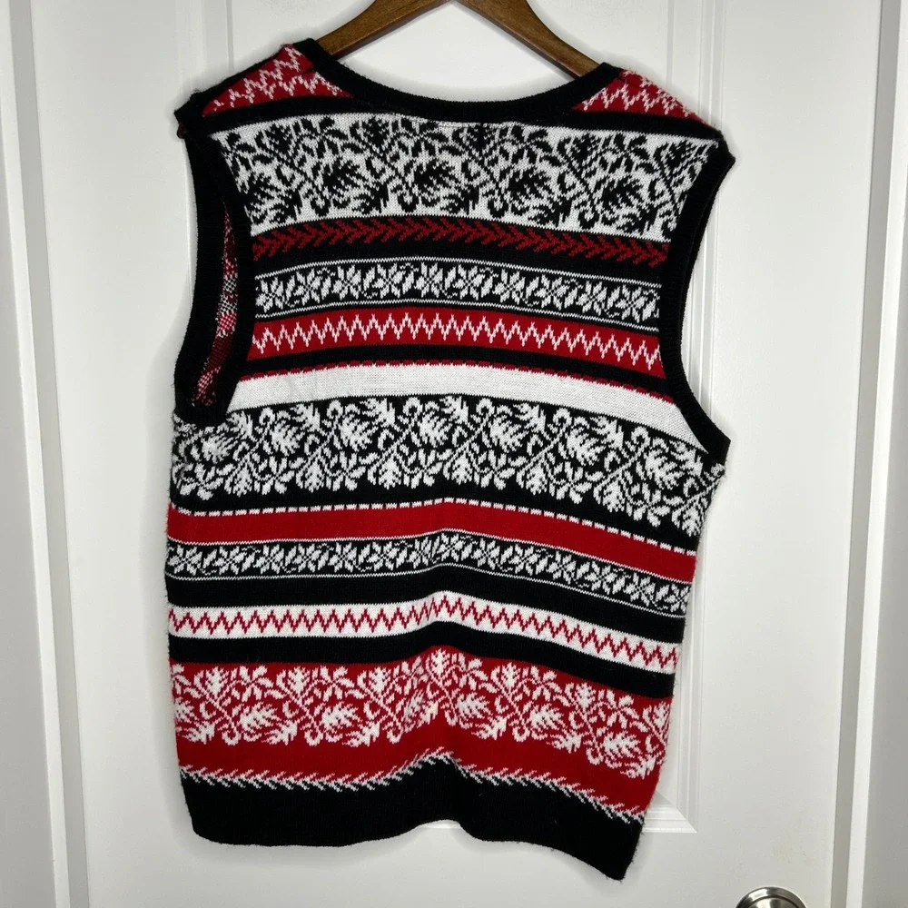 Nikki Women's M Geometric Fair Isle Ugly Christmas Sweater Vest Black‎ Red White